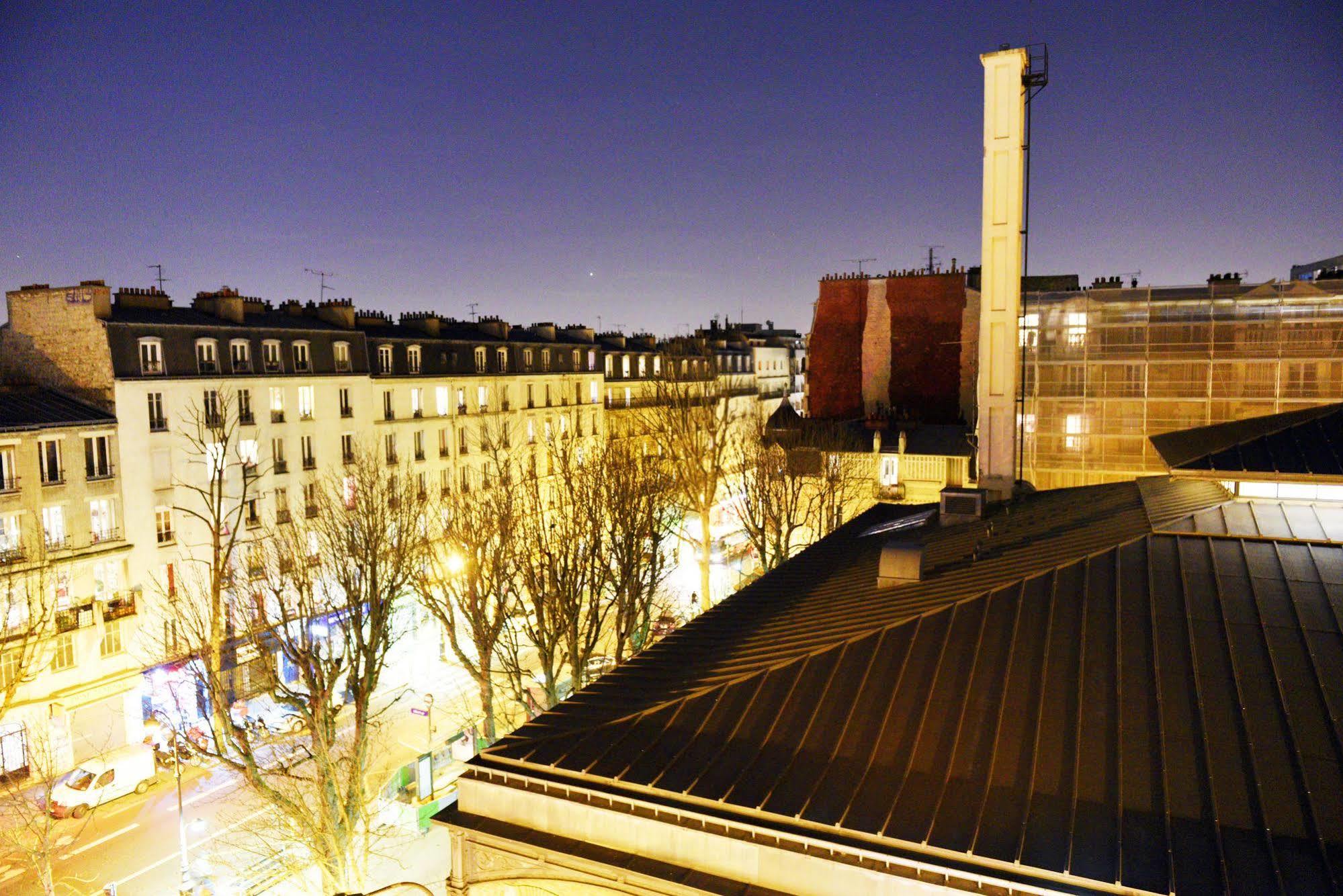 Hotel Ermitage Paris Exterior photo View of the 13th arrondissement